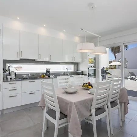 Villa Dona Julia By