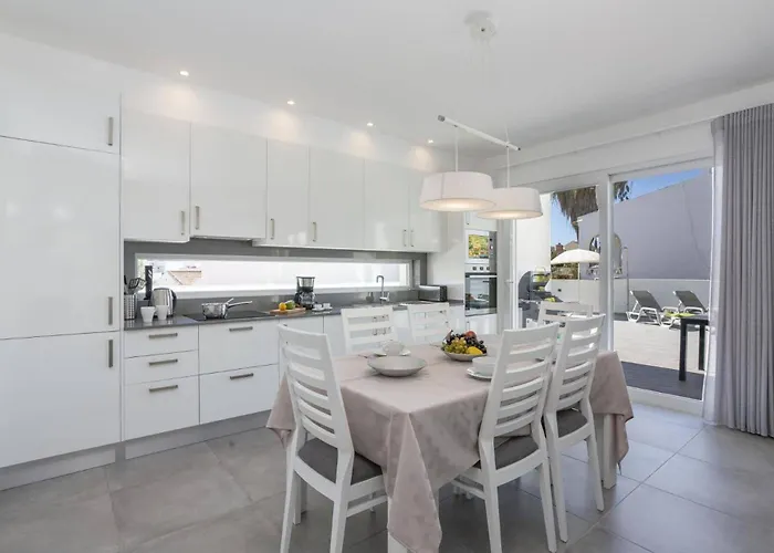 Villa Dona Julia By